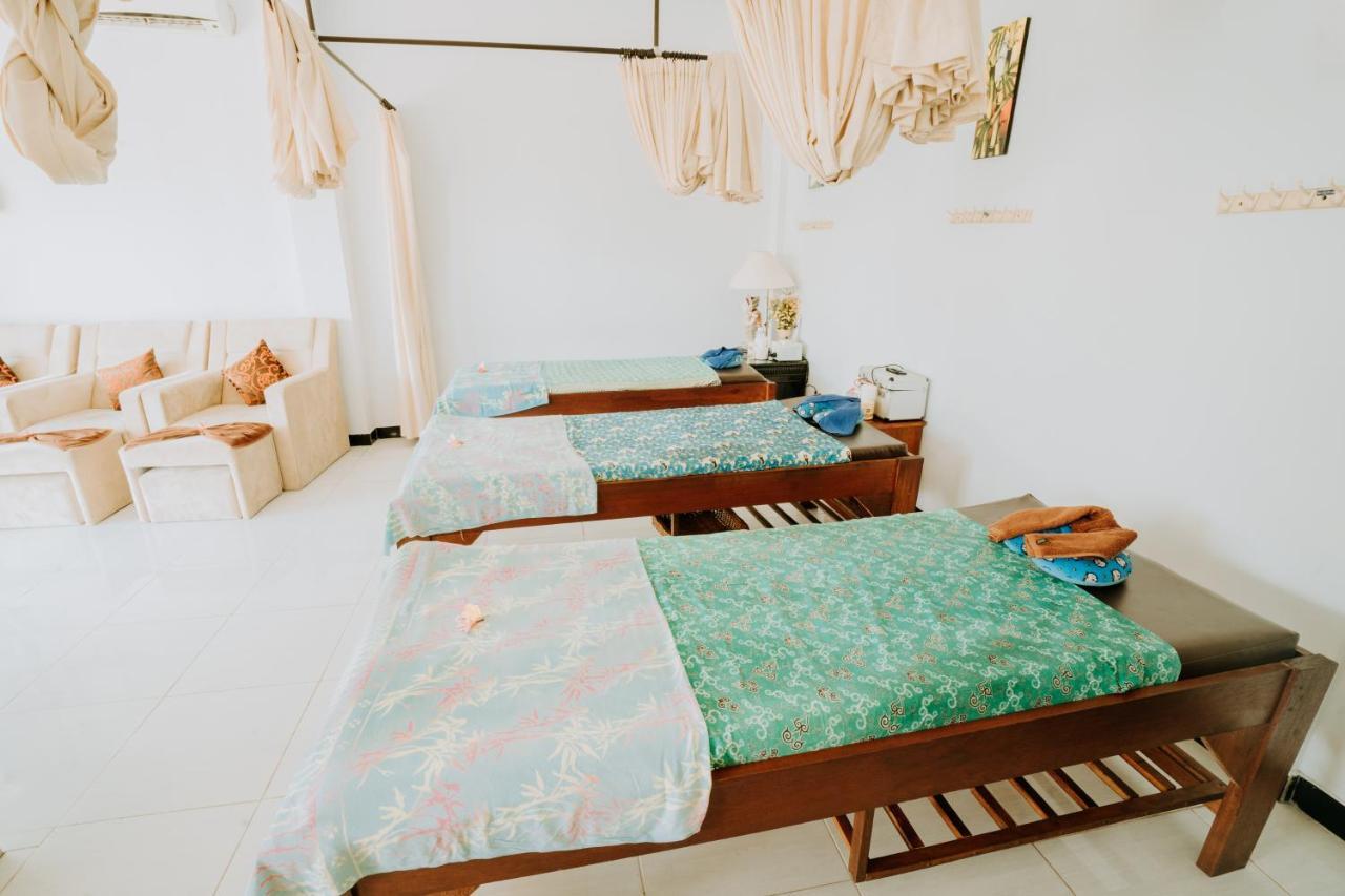 Nova Guest House Canggu Buitenkant foto